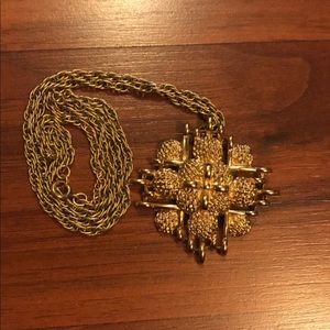 Vintage gold Monet necklace